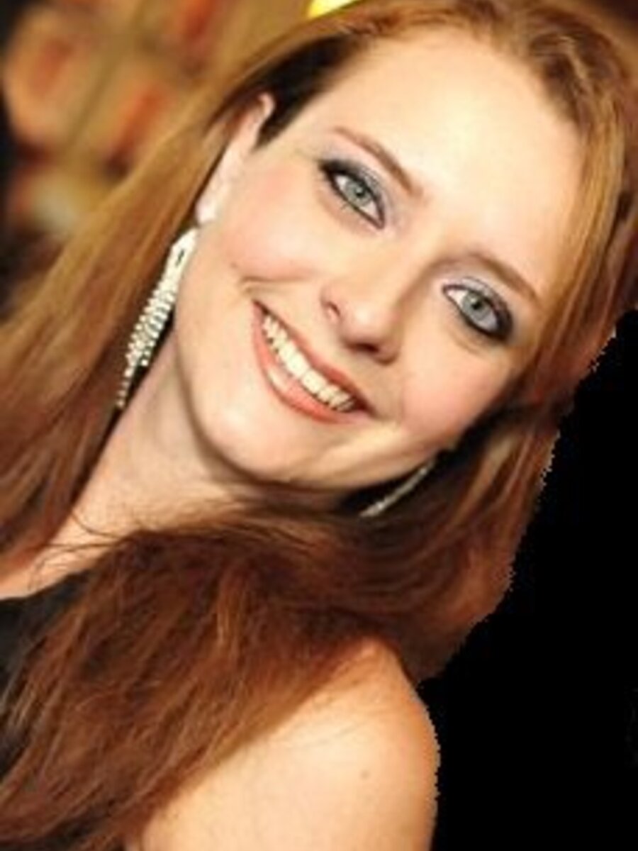 Foto de Prof.ª Dr.ª Camila Bim